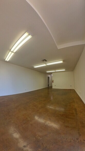 More Photos Of 11800-11814 Woodruff Ave, Downey Warehouse For Lease