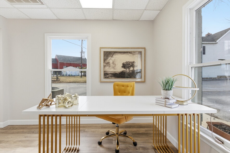 More Photos Of 101 E Main St, Hedgesville Bank For Sale