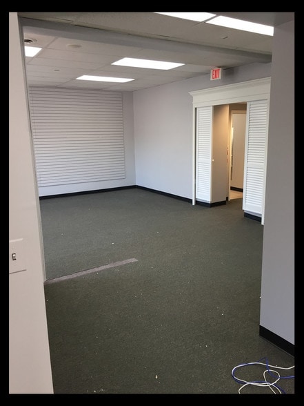 More Photos Of 28 Liberty St, Westminster Apartments For Lease