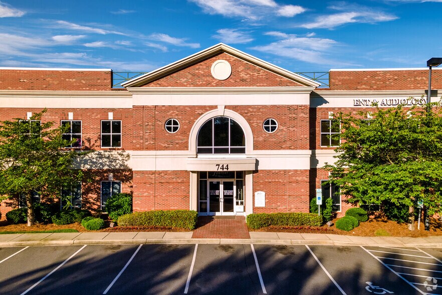 More Photos Of 744 Arden Ln, Rock Hill Medical For Sale