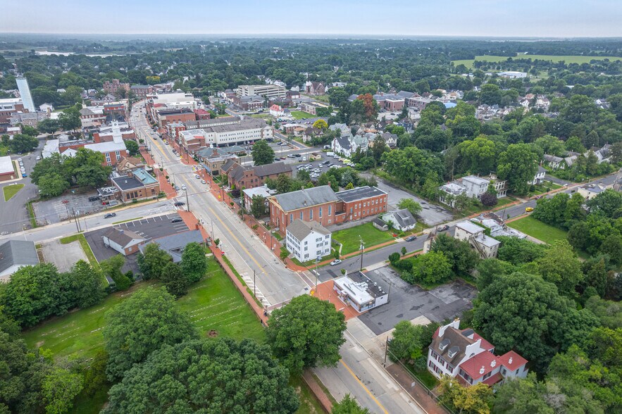 More Photos Of 113 W Broadway, Salem Restaurant For Sale
