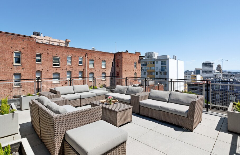 More Photos Of 824 Hyde St, San Francisco Apartments For Sale