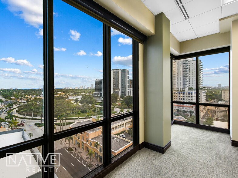 More Photos Of 1909 Tyler St, Hollywood Office For Lease