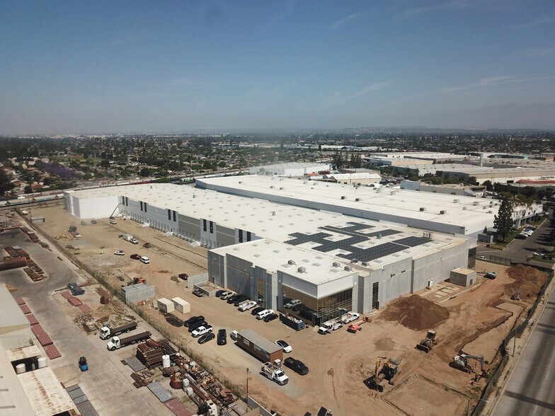 More Photos Of 9615 Norwalk Blvd, Santa Fe Springs Distribution For Lease