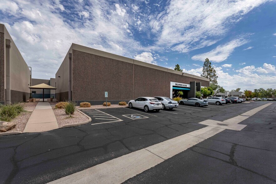 More Photos Of 5010 S Ash Ave, Tempe Unknown For Lease