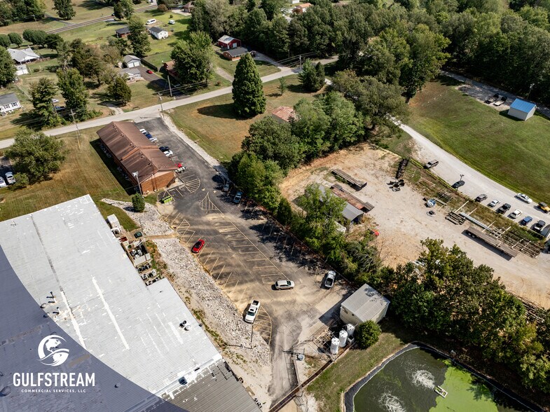 More Photos Of 5704 Old Highway 54, Philpot Apartments For Sale