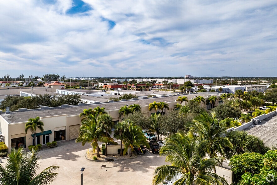 More Photos Of 1335 Old Dixie Hwy, Lake Park Unknown For Lease