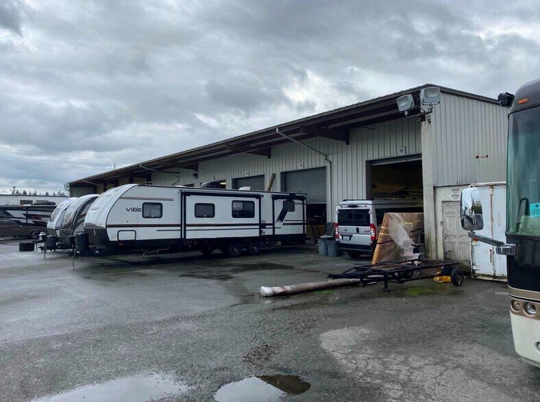 More Photos Of 12218 Highway 99, Everett Auto Dealership For Sale