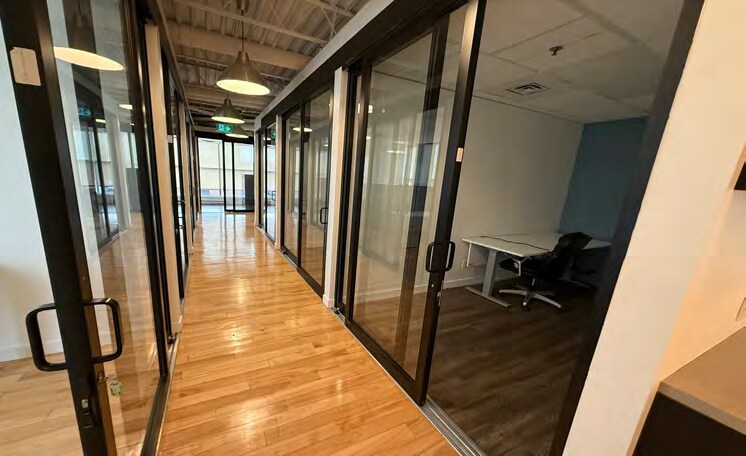 More Photos Of 21-23 Kodiak Cres, Toronto Warehouse For Lease