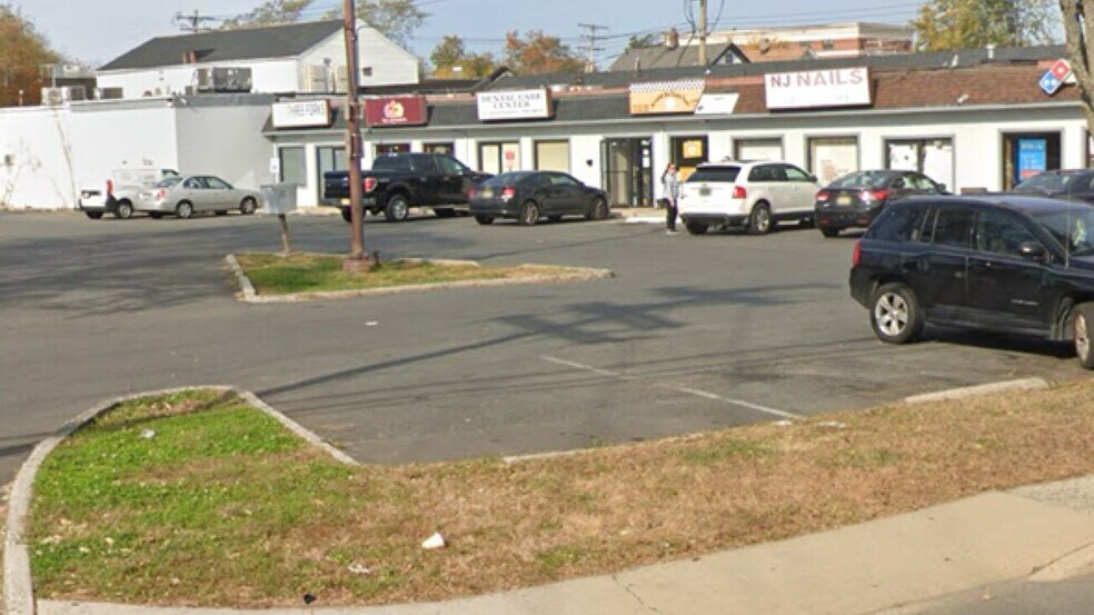 More Photos Of 319 Main St, Keansburg Freestanding For Lease