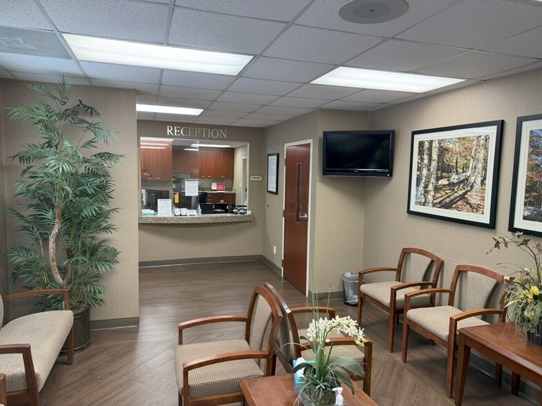 More Photos Of 1340 Matthews Township Pky, Matthews Medical For Sale