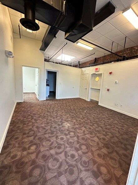 More Photos Of 256 Marginal St, Boston Loft Creative Space For Lease
