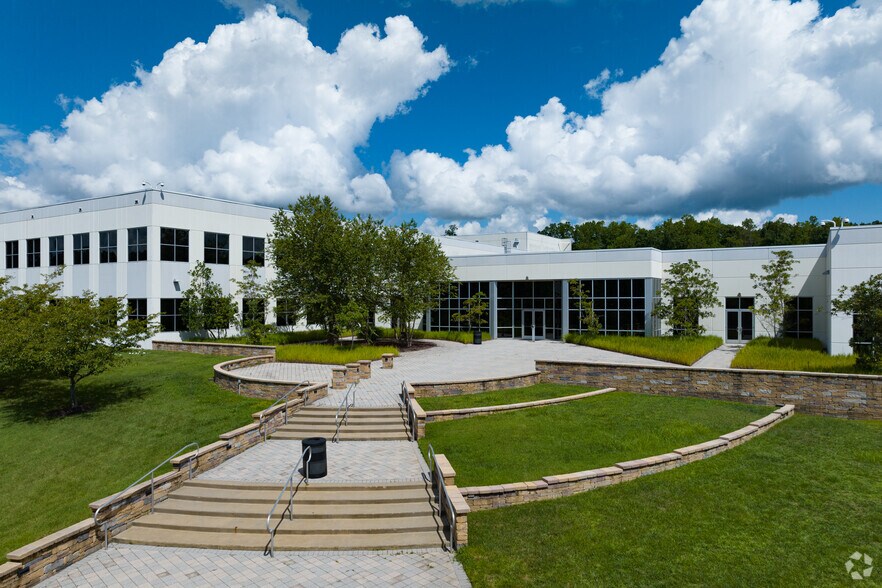 Primary Photo Of 11751 Meadowville Ln, Chester Office For Sale
