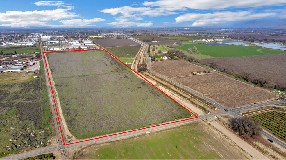 More Photos Of 1000 Muscat Ave, Sanger Land For Sale