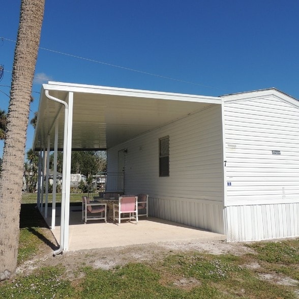 More Photos Of 14725 NW 1st Pkwy, Okeechobee Manufactured Housing Mobile Home Park For Sale