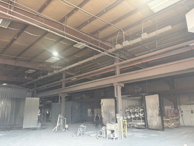 More Photos Of 1492 E Grand River Ave, Williamston Warehouse For Lease