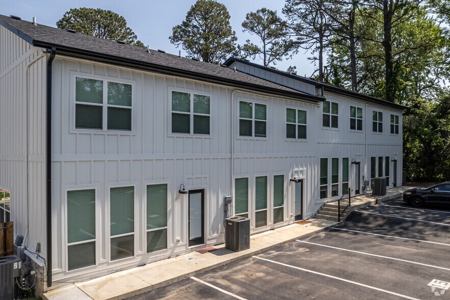 More Photos Of 1333 & 1339 W Mount Comfort Rd, Fayetteville Apartments For Sale
