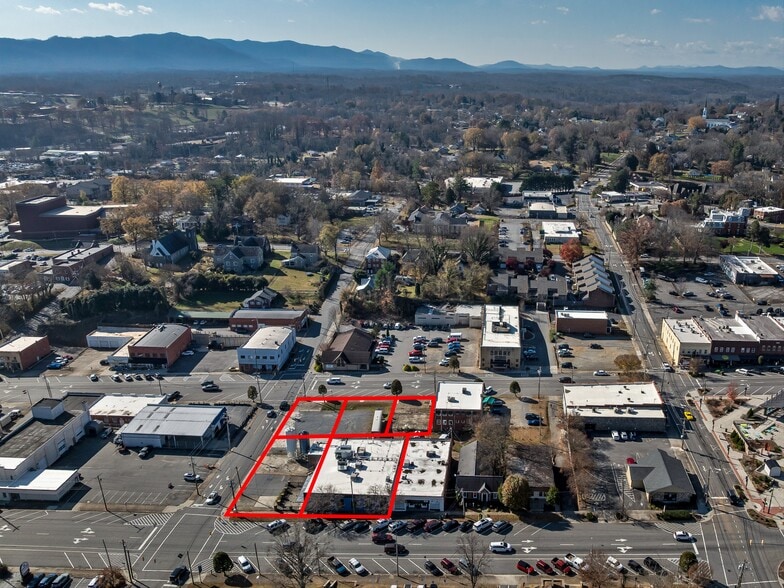 More Photos Of 212 S Green St, Morganton Bar For Sale