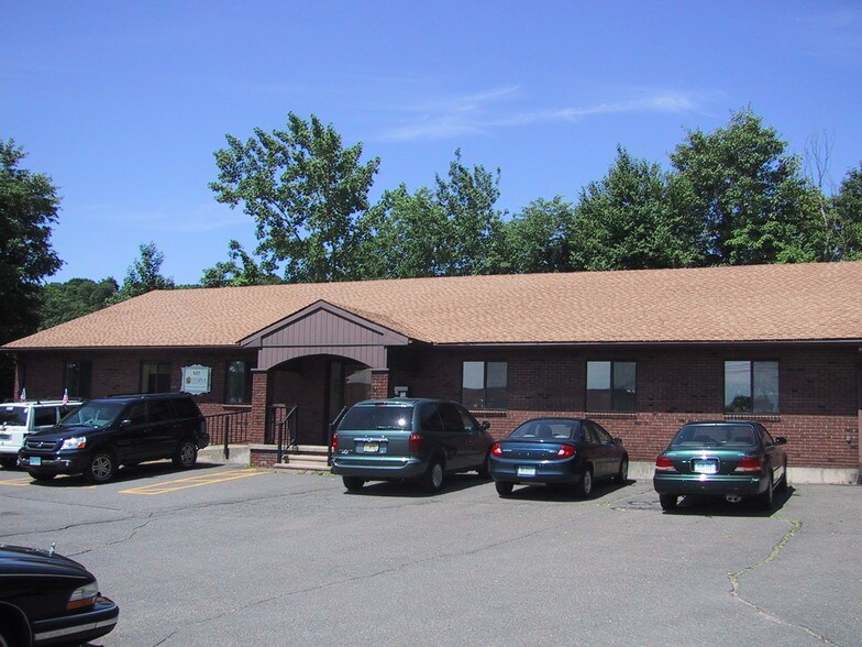 More Photos Of 527 Wolcott St, Waterbury Medical For Lease