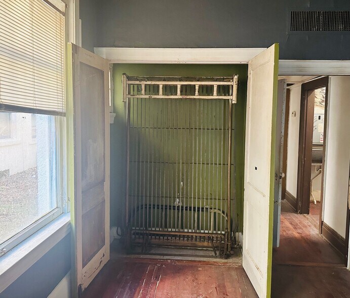 More Photos Of 183 Lake Morton Dr, Lakeland Multifamily For Sale