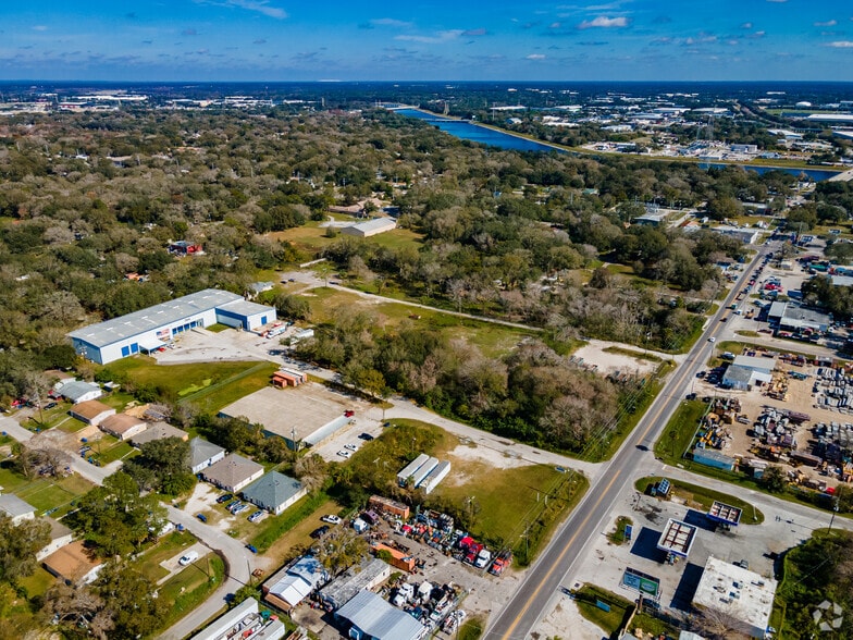 More Photos Of 7004 E Broadway Ave, Tampa Warehouse For Lease