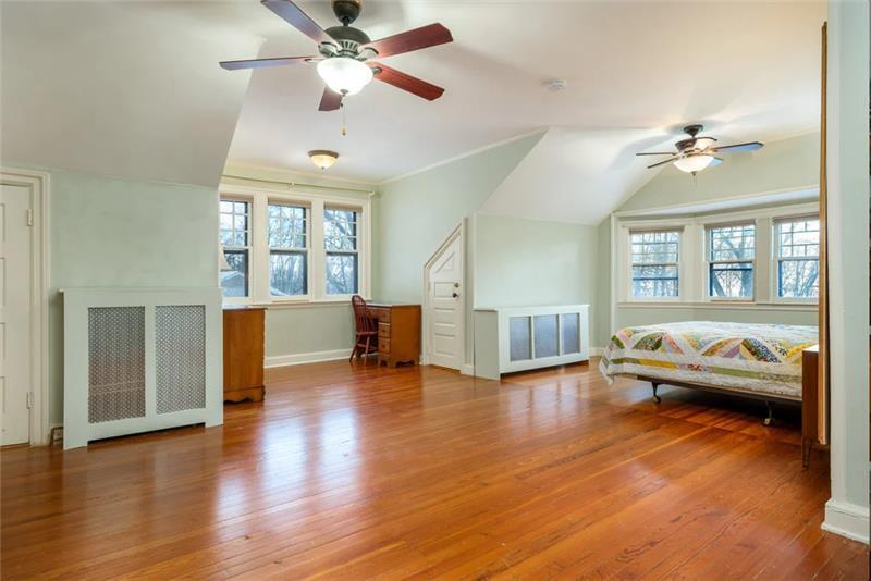 More Photos Of 6 Westridge Rd, Cooperstown Hospitality For Sale