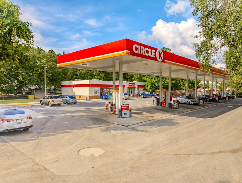 Primary Photo Of 5712 W Tennessee St, Tallahassee Convenience Store For Sale