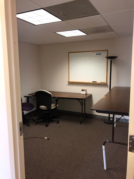 More Photos Of 8474 Tyco Rd, Vienna Office For Lease