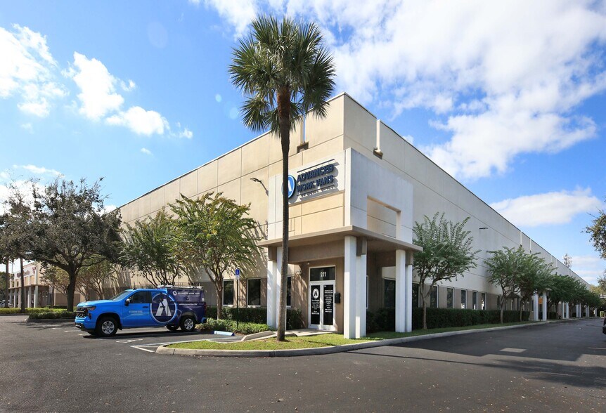 More Photos Of 6535 Nova Dr, Davie Unknown For Lease