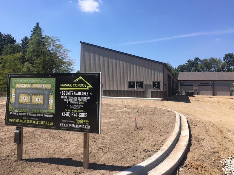 More Photos Of 1641 Balian Rd, Waterford Self Storage For Sale