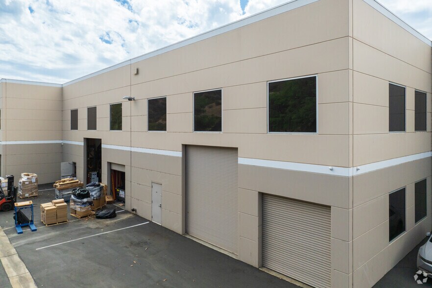 More Photos Of 28348 Constellation Rd, Valencia Warehouse For Sale