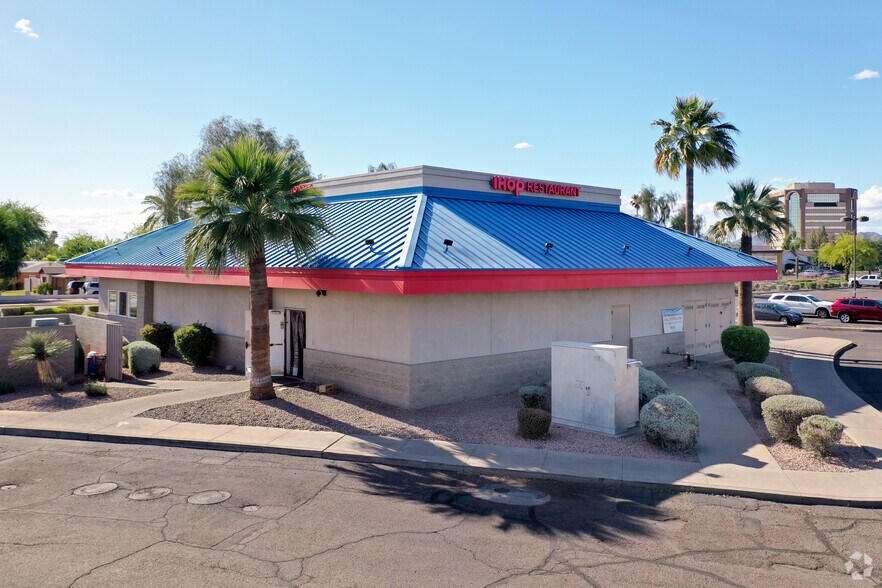 More Photos Of 4505-4531 E Thomas Rd, Phoenix Unknown For Lease
