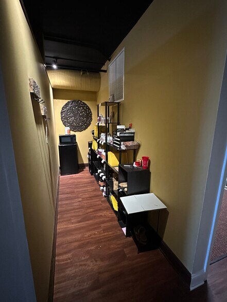 More Photos Of 1039 W Lancaster Ave, Bryn Mawr Storefront Retail Office For Sale
