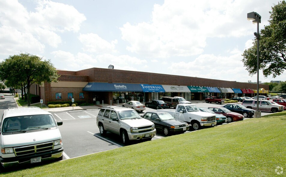 More Photos Of 9801-9895 W Interstate 10, San Antonio General Retail For Lease