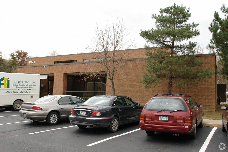More Photos Of 1971 Western Ave, Albany Office For Lease