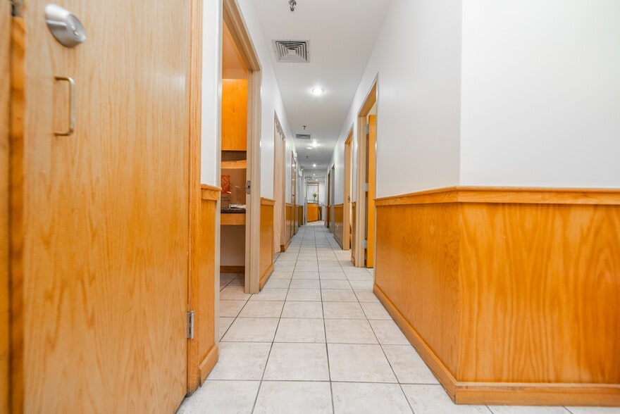 More Photos Of 1749 E 16th St, Brooklyn Storefront Retail Office For Sale