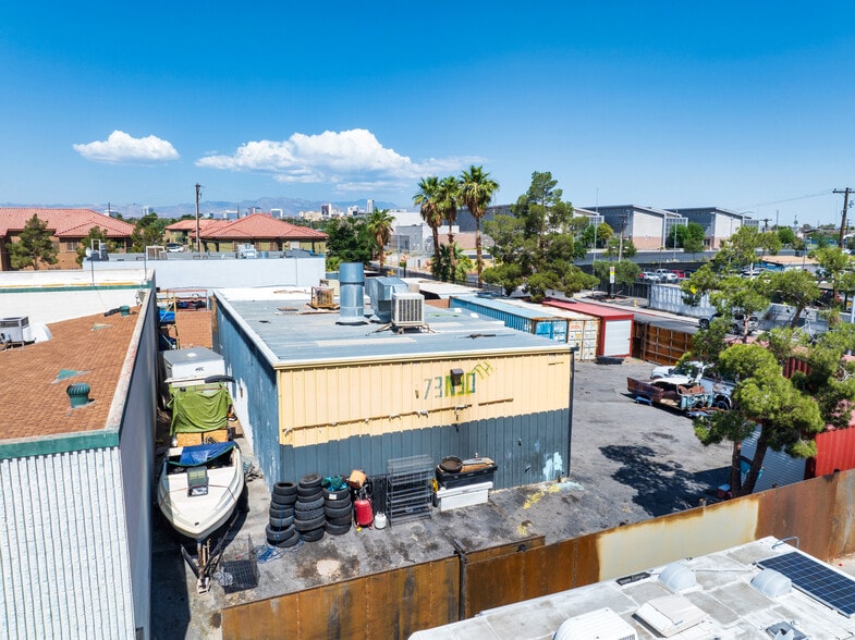 More Photos Of 73 N 30th St, Las Vegas Auto Repair For Sale
