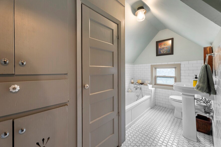 More Photos Of 3303 Ranch Road 1869, Liberty Hill Specialty For Sale