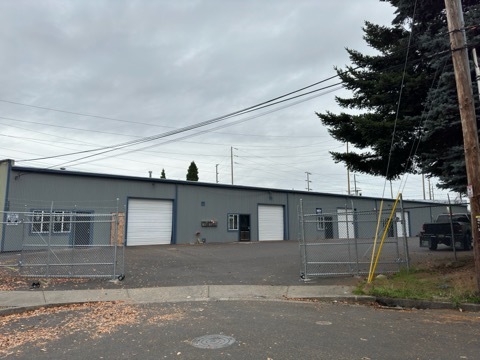 Primary Photo Of 530 NE Liberty Ave, Gresham Warehouse For Sale