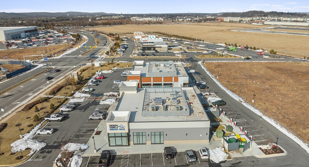 More Photos Of 555 Compass Point Plz SE, Leesburg General Retail For Sale