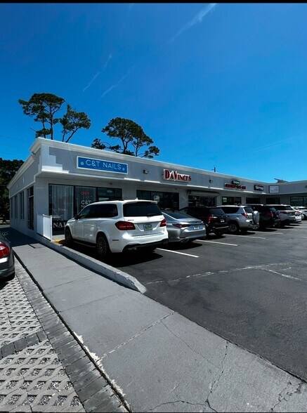 More Photos Of 469 Atlantic Blvd, Atlantic Beach Storefront For Lease