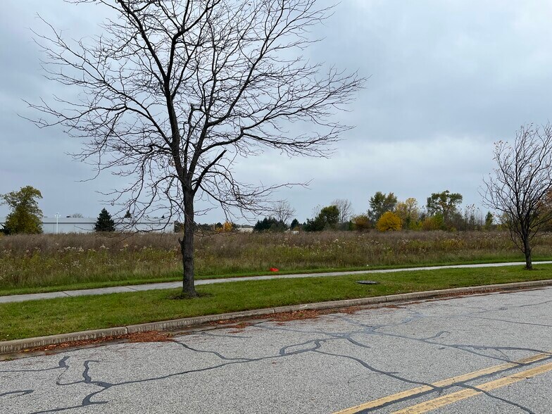 More Photos Of US Hwy 6 @ Augusta Blvd, Portage Land For Sale