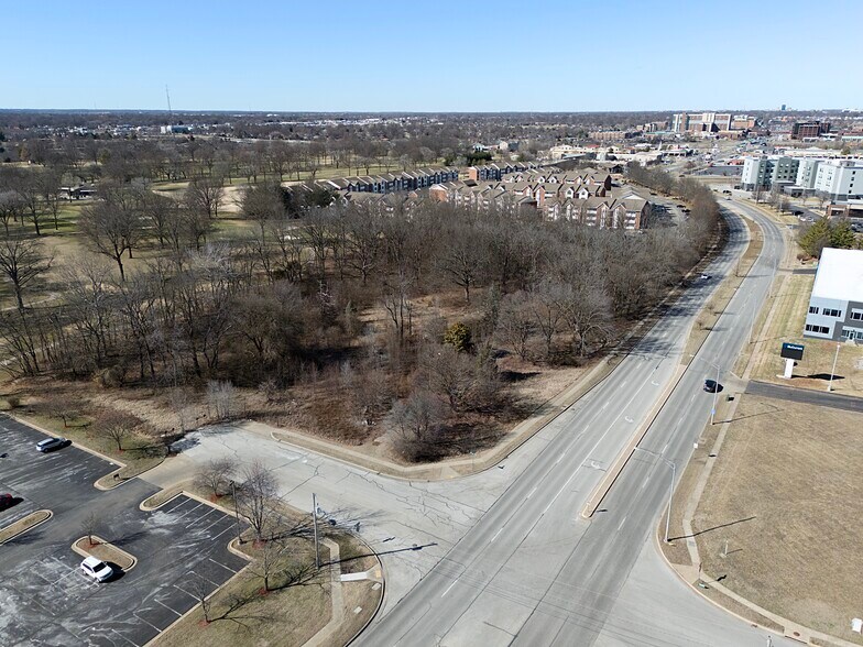 More Photos Of 1209 E Holiday St, Springfield Land For Sale