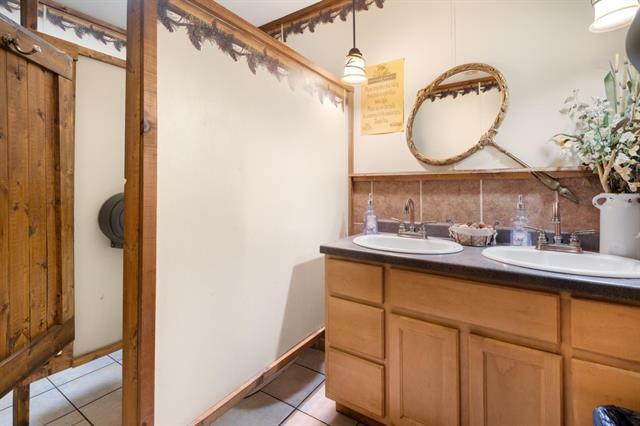 More Photos Of W13440 Jungle Jim Ln, Silver Cliff Restaurant For Sale