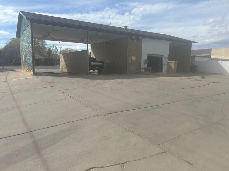 More Photos Of 510 N Vernal Ave, Naples Carwash For Sale