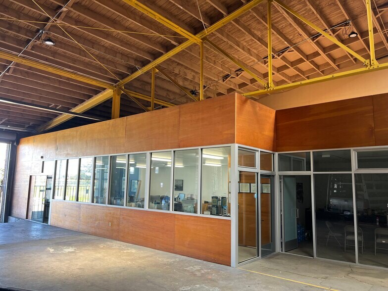 More Photos Of 1850 Campbell St, Oakland Light Distribution For Lease