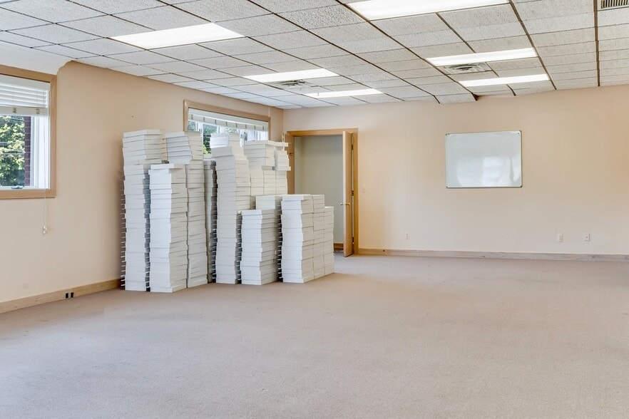 More Photos Of 95 W Main St, Chester Storefront Retail Office For Lease