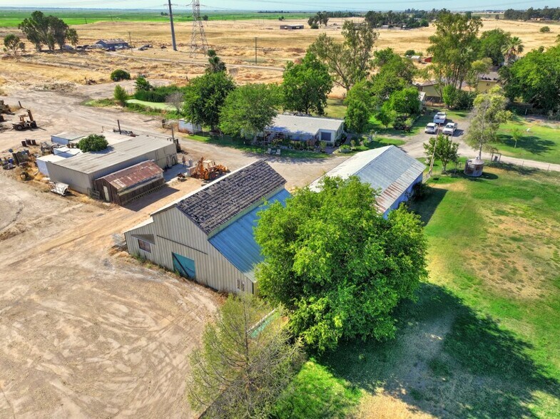 More Photos Of 7301 E Levee Rd, Rio Linda Apartments For Sale