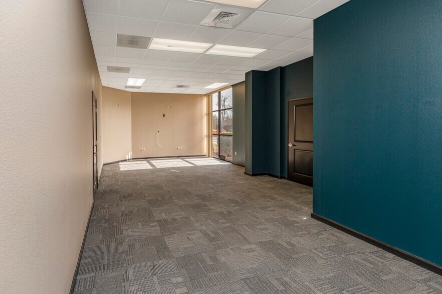 More Photos Of 3305 G St, Merced Office For Sale