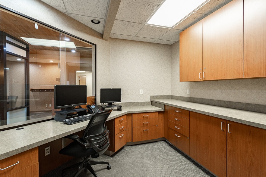More Photos Of 520 N 28th Ave, Wausau Medical For Sale